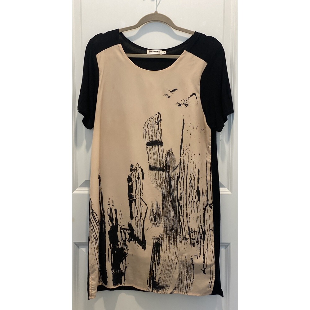 Suki + Solaine Medium Dress Graphic Print Black and Peach Artsy Boho
